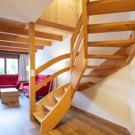 Edelweiss Apartment *